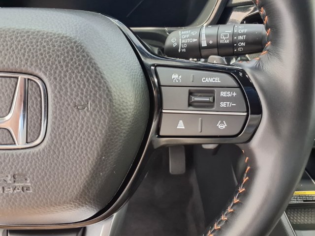 Used 2025 Honda CR-V Sport Touring image 9