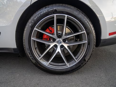Certified 2025 Porsche Macan S AWD/4WD image 25