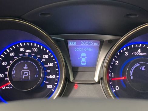Used 2016 Hyundai Genesis Coupe 3.8 RWD image 22