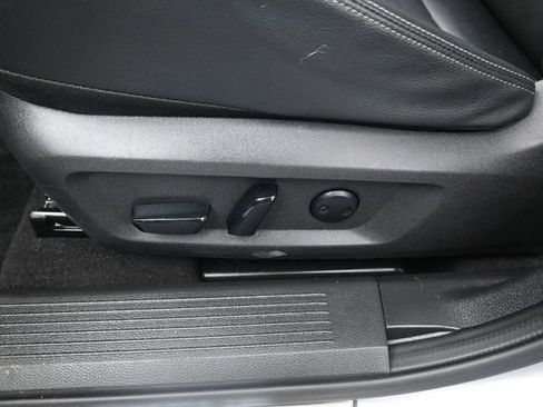 Used 2023 Nissan Rogue SL w/ SL Premium Package image 25