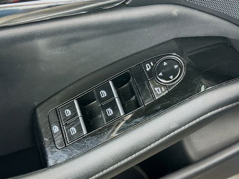 Used 2025 MAZDA MAZDA3 s image 15