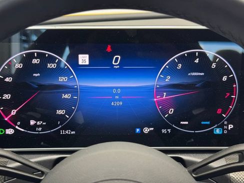 New 2026 Mercedes-Benz CLE 300 4MATIC Coupe image 3