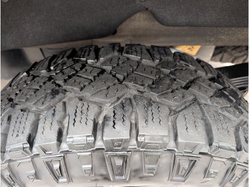 Used 2022 GMC Sierra 1500 AT4X AWD/4WD image 21