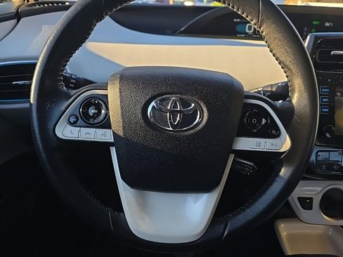 Certified 2018 Toyota Prius Prime Plus image 19
