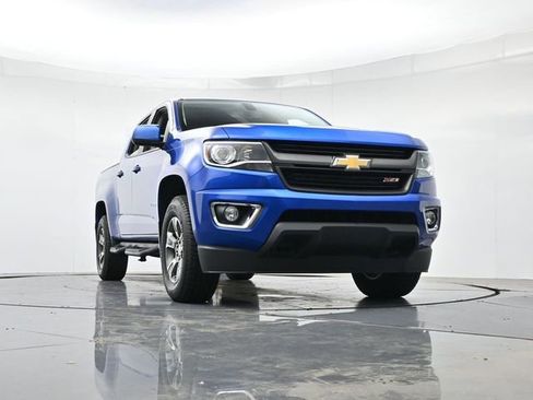 Used 2019 Chevrolet Colorado Z71 AWD/4WD image 37