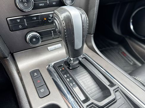Used 2013 Ford Mustang Premium RWD image 16