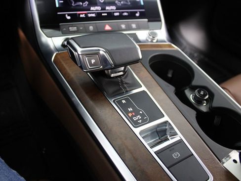 Used 2023 Audi A6 2.0T Premium w/ Convenience Package image 11