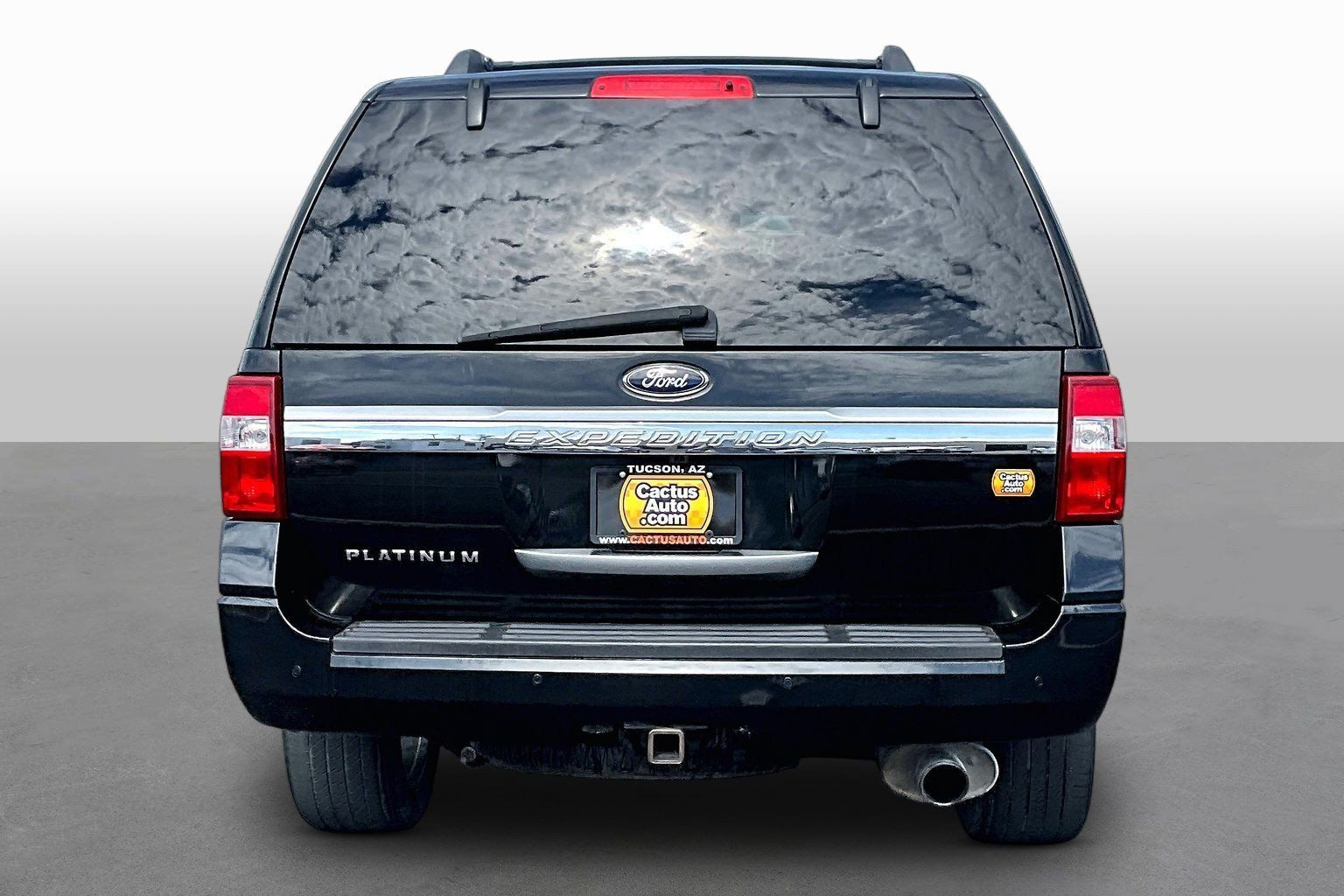 Used 2015 Ford Expedition Platinum AWD/4WD image 4