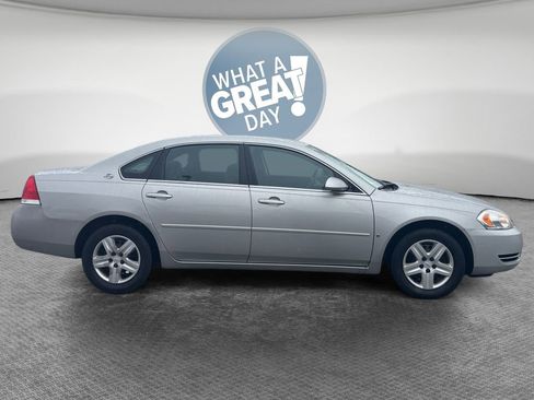 Used 2007 Chevrolet Impala LS FWD image 2