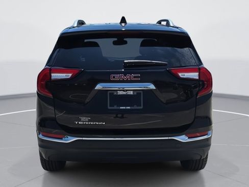 Used 2022 GMC Terrain SLT w/ Infotainment Package II image 4