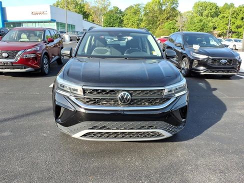 Used 2023 Volkswagen Taos S AWD/4WD image 2
