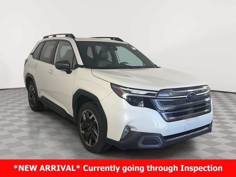 Used 2025 Subaru Forester Limited AWD/4WD image 1