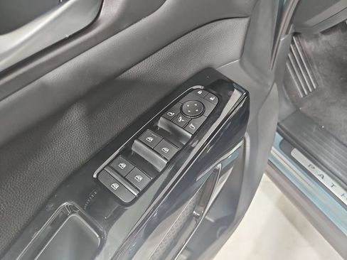 New 2026 Nissan Pathfinder Platinum AWD/4WD image 11