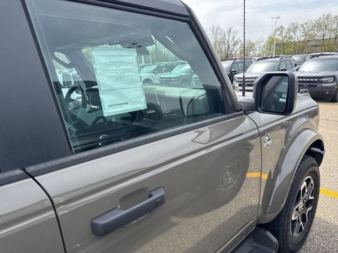 New 2026 Ford Bronco Outer Banks AWD/4WD image 10