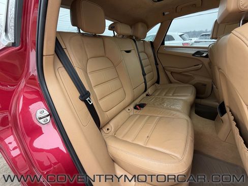 Used 2015 Porsche Macan Turbo image 30