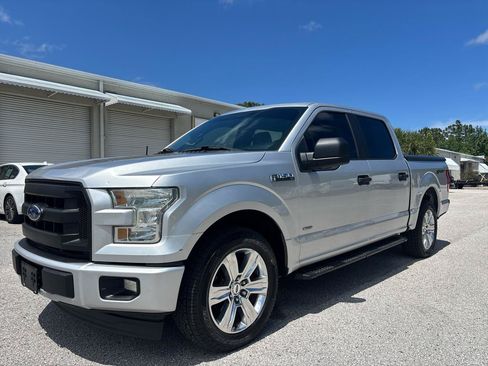 Used 2017 Ford F150 XL w/ Equipment Group 101A Mid RWD image 2