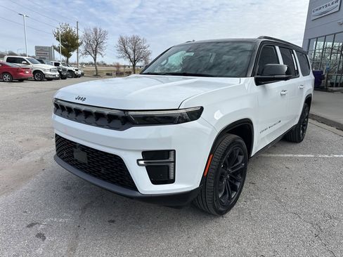 New 2026 Jeep Grand Wagoneer L Summit image 13