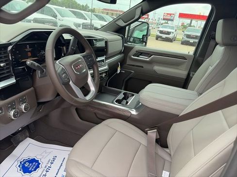 New 2026 GMC Sierra 2500 SLT w/ SLT Premium Package AWD/4WD image 16