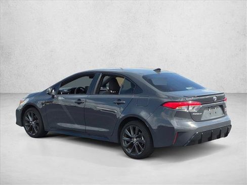 Used 2024 Toyota Corolla SE FWD image 7
