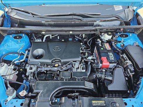 Used 2019 Toyota RAV4 LE w/ All Weather Liner Package image 10