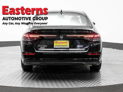 Used 2024 Honda Accord Sport image 6