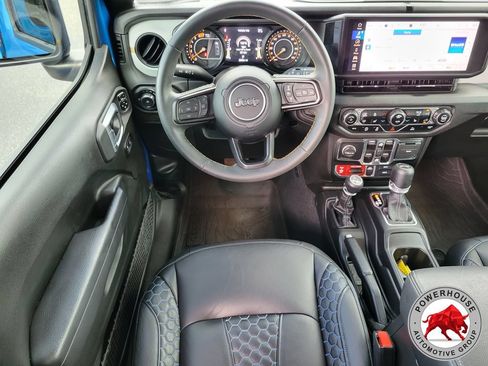Used 2024 Jeep Wrangler Unlimited Sport AWD/4WD image 18