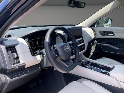 New 2026 Nissan Pathfinder SL AWD/4WD image 7
