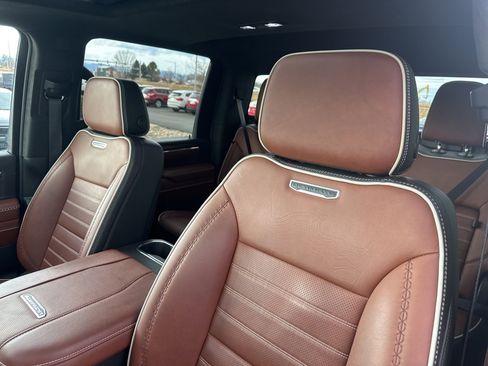 Used 2024 GMC Sierra 2500 Denali Ultimate image 14