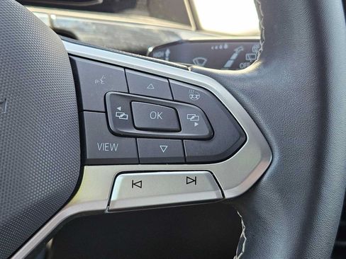 Used 2024 Volkswagen Atlas Cross Sport SE FWD image 15
