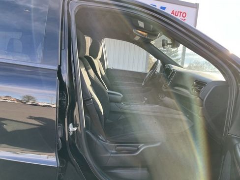 Used 2023 Dodge Durango GT w/ Blacktop Package image 31