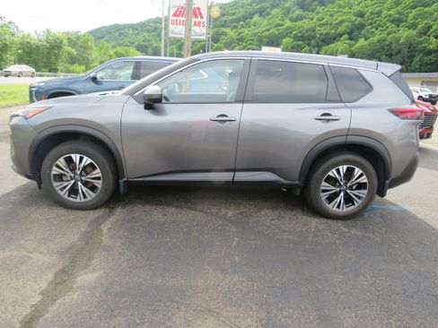 Used 2023 Nissan Rogue SV AWD/4WD image 4