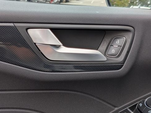 Used 2023 Ford Escape ST-Line w/ Equipment Group 301A FWD image 13