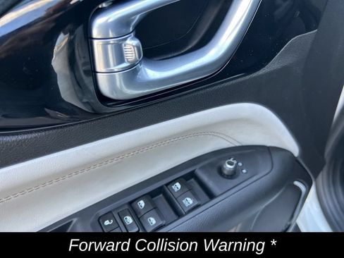 Certified 2025 Jeep Compass Limited AWD/4WD image 15