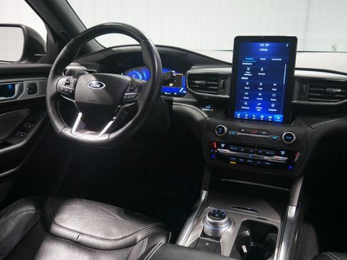 Used 2020 Ford Explorer ST w/ ST Street Pack image 19