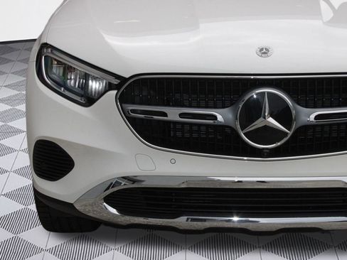 Used 2026 Mercedes-Benz GLC 300 4MATIC image 11
