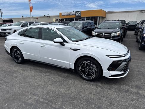 Used 2026 Hyundai Sonata SEL FWD image 9
