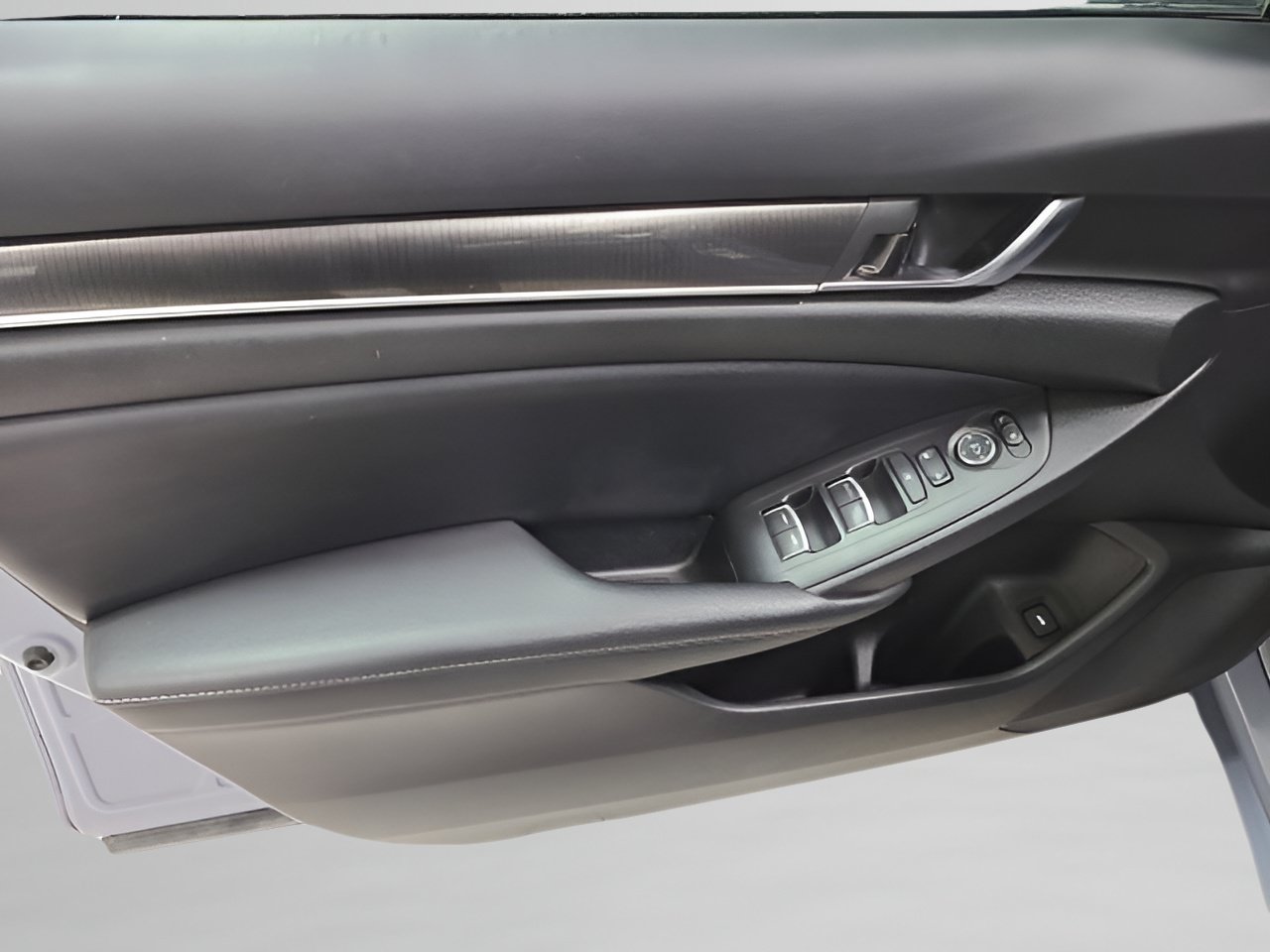 Used 2022 Honda Accord Sport image 19