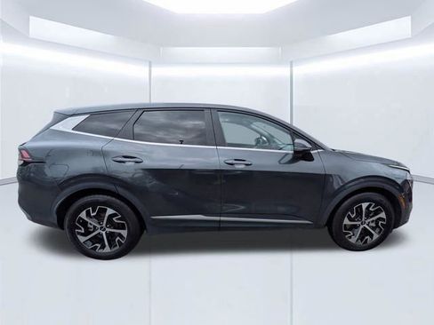 Used 2023 Kia Sportage EX FWD image 3