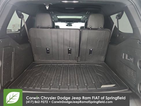 Used 2024 GMC Yukon XL AT4 w/ AT4 Premium Package image 33