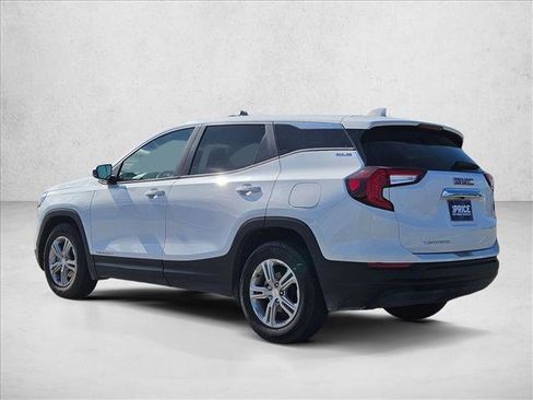 Used 2024 GMC Terrain SLE image 7