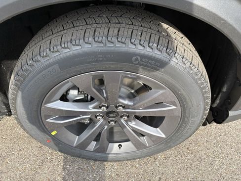 New 2026 Ford Explorer Active w/ Active Comfort Package image 16