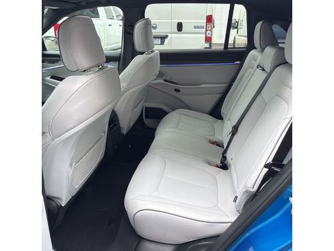 Used 2025 Jeep Wagoneer S Limited image 6