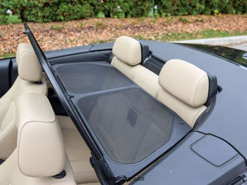 Used 2010 BMW 135i Convertible image 39