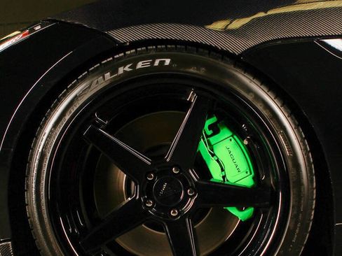 Used 2015 Jaguar F-TYPE R image 13