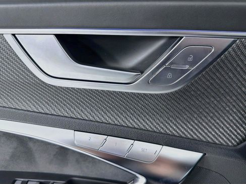 Used 2022 Audi RS 6 AWD/4WD image 7