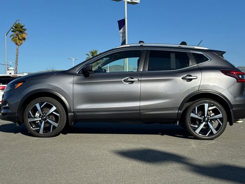 Used 2022 Nissan Rogue Sport SL image 7