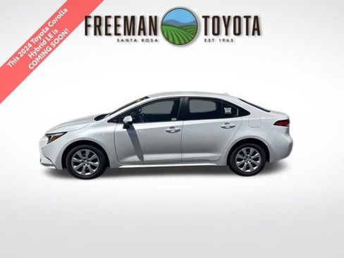 Used 2024 Toyota Corolla LE FWD image 1