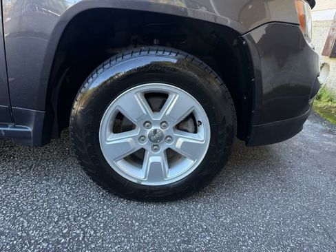 Used 2016 Jeep Compass Sport w/ Power Value Group image 31