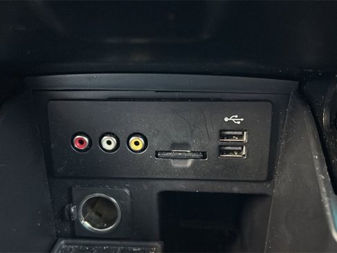 Used 2012 Ford Explorer Limited image 30