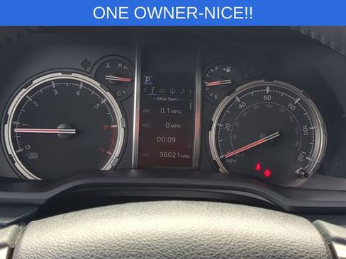 Used 2021 Toyota 4Runner Venture AWD/4WD image 19